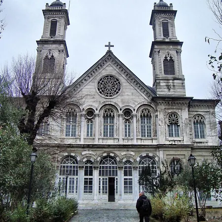 Ξενοδοχείο με διαμερίσματα Budak